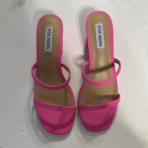 Steve Madden short heel sandals